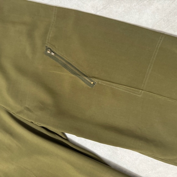 AUGUST MAX SILK SET. Green. Size 4 Plus - Picture 5 of 14